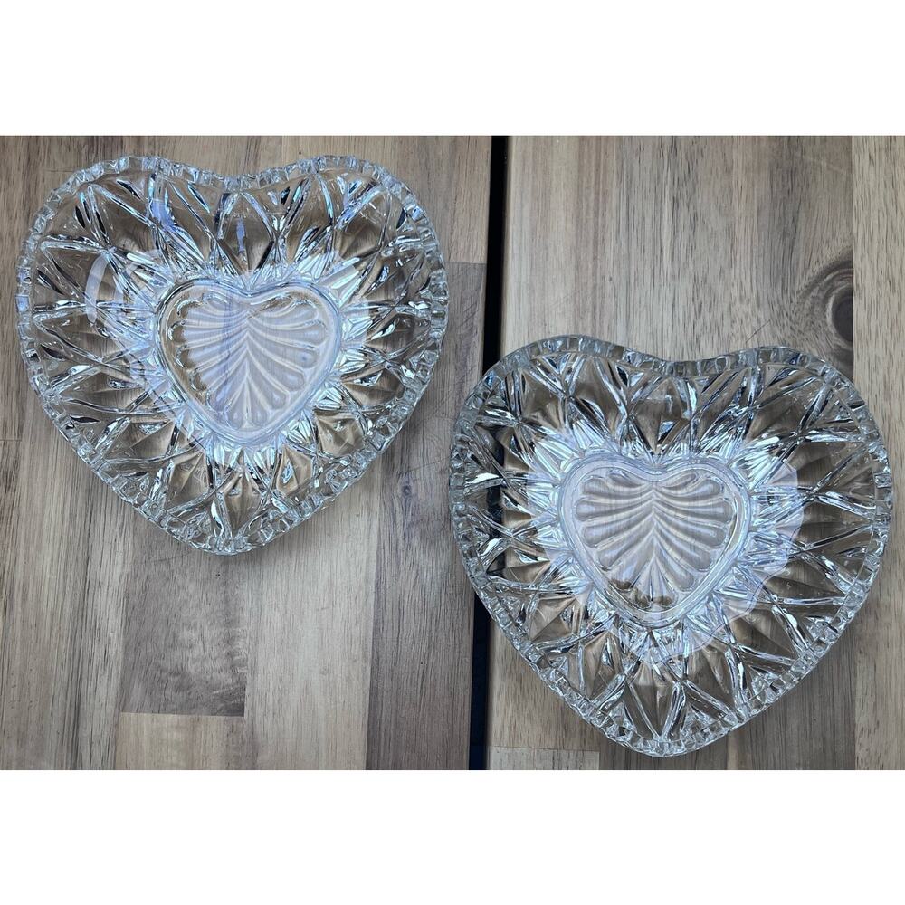 Retro Heart Shaped Jewelry Trinket Dish Clear Glass Sawtooth Edge Cottage Sweet